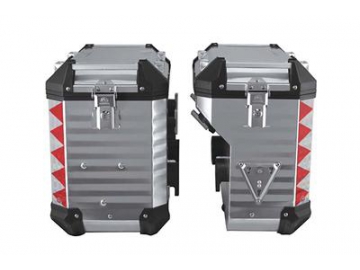 Honda Motorcycle Alu Boxes with Racking Honda Motorrad Alukoffer mit Kofferträger