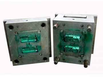 Spritzgusswerkzeug für elektronische Produkte